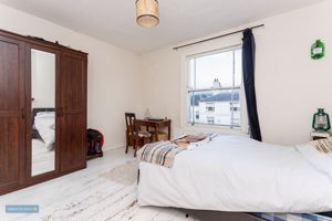 Bedroom- click for photo gallery